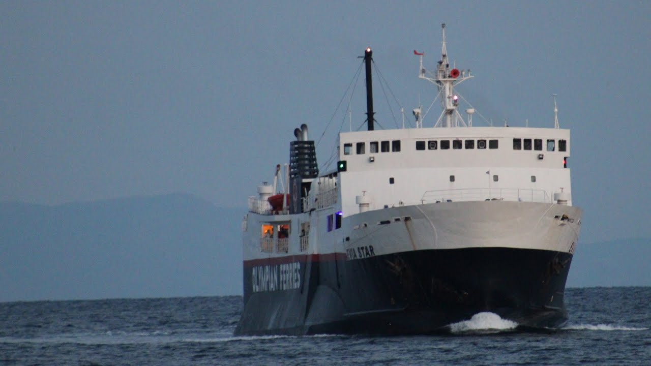 ΕΥΒΟΙΑ ΣΤΑΡ Άφιξη στη Ραφήνα | Ferry EVIA STAR Arrival at Rafina 