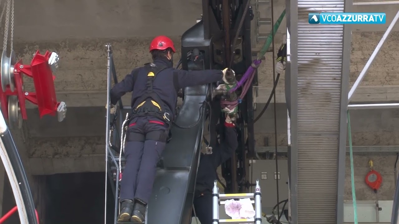 Funivia: periti al lavoro sulla cabina 4