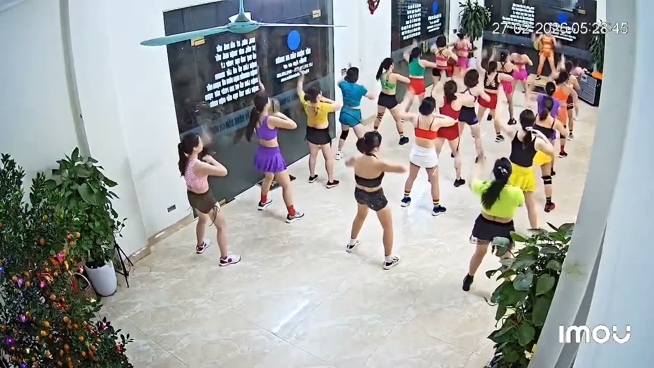 Bắt đầu đông đủ kỷ luật đúng là chị em Clb Aerobic Bđs An Nhiên! Ai không có mặt điểm danh đi nào!?