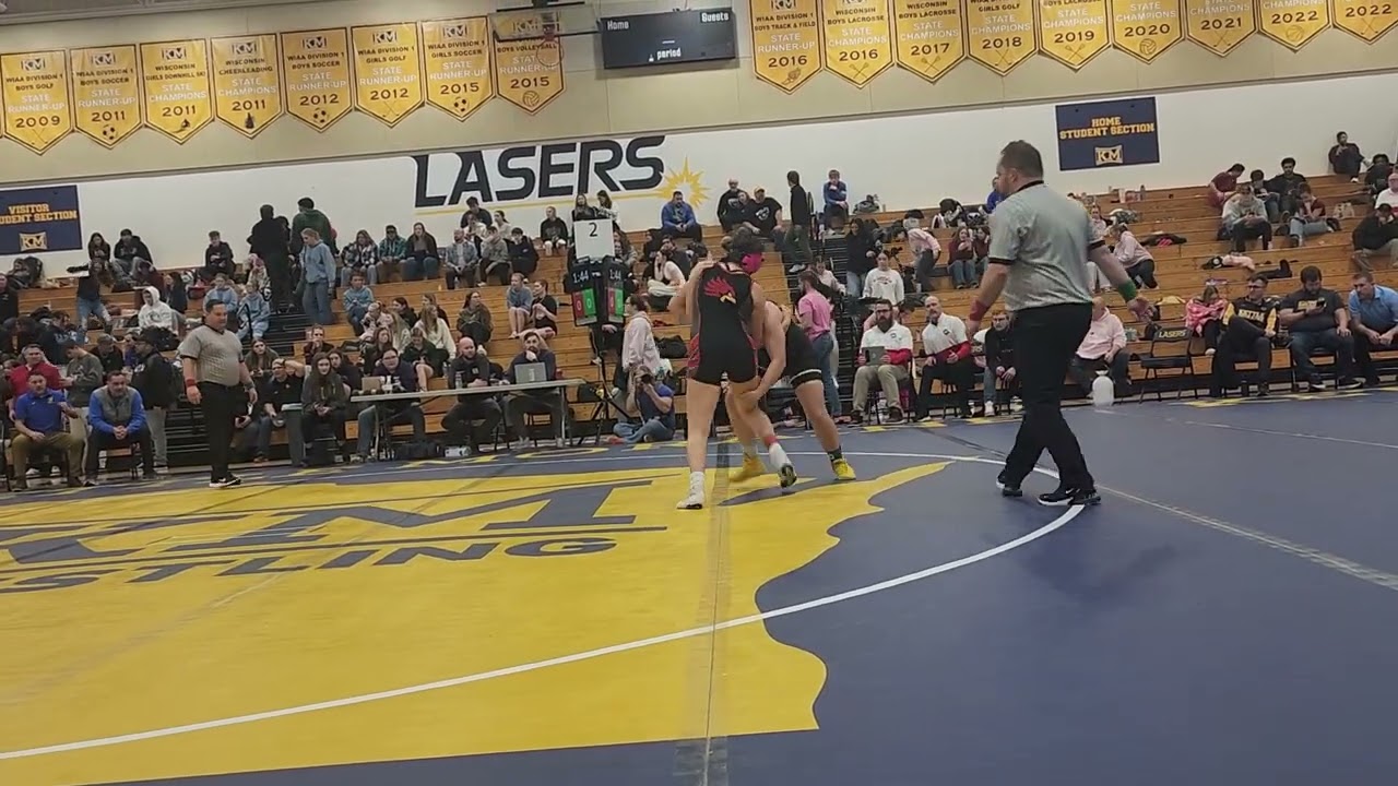 Girl wrestler going to state 