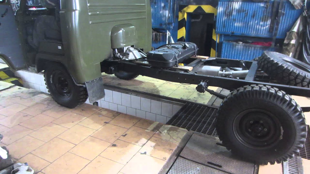UAZ 3303 start silnika [ TARMOT 4x4 ]