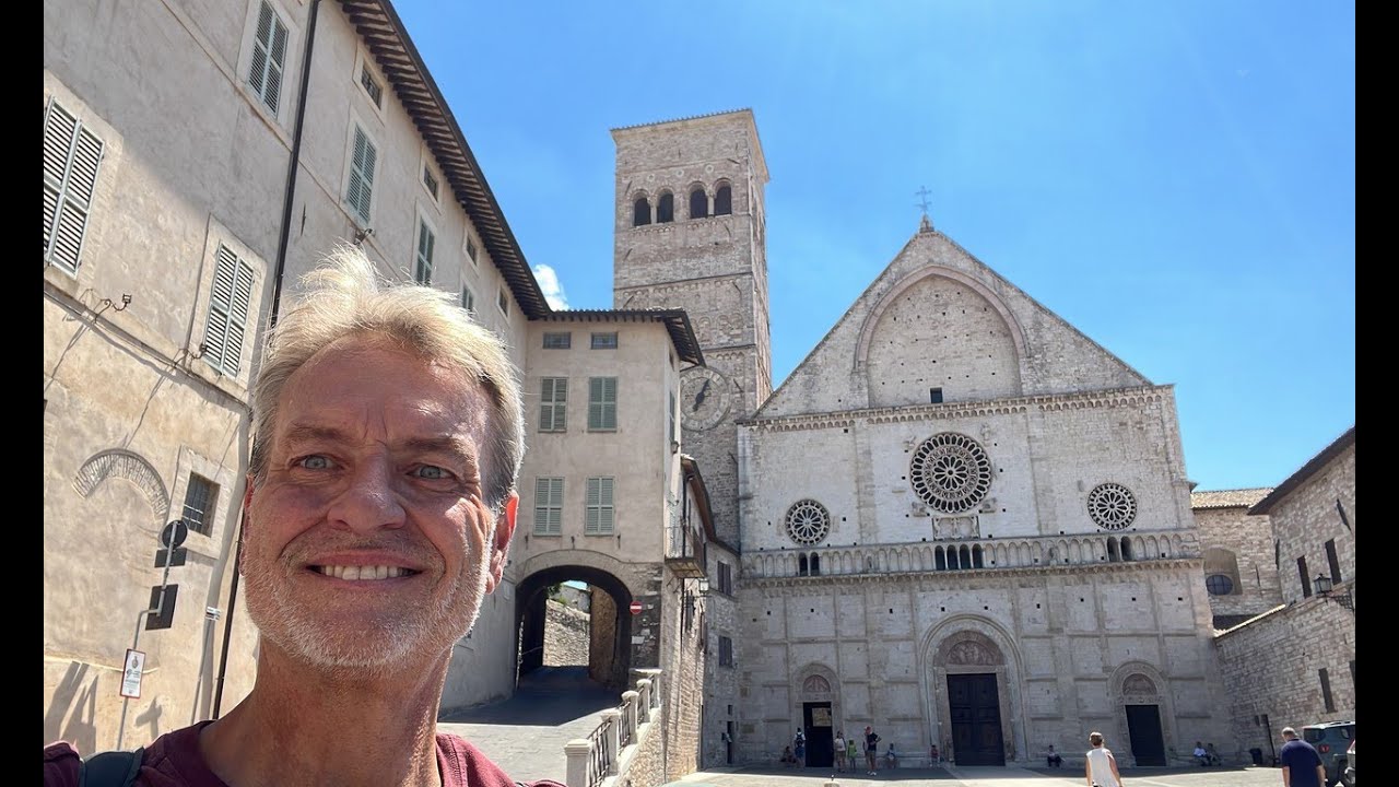 Assisi (1 of 2) a town and commune of Italy in the Province. Long Video 1 of 2 - Assisi Italy - ECTV