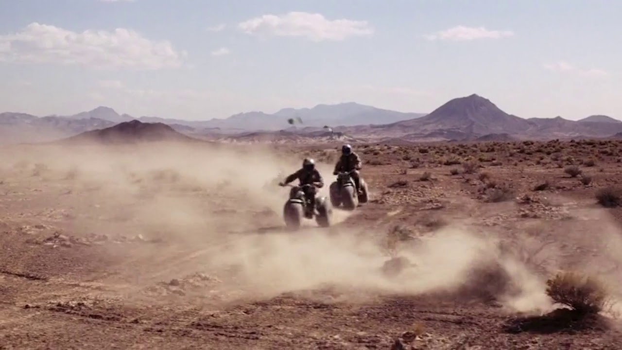 DIAMONDS ARE FOREVER | Bond escapes in a moon buggy