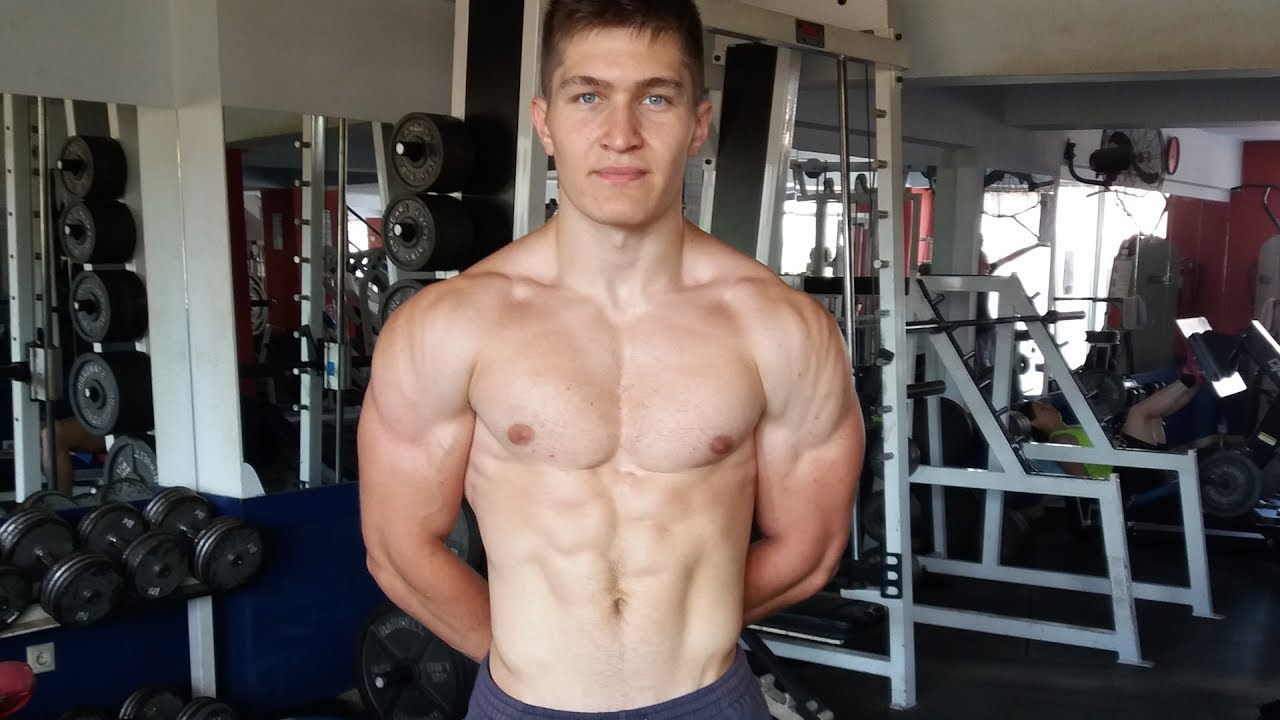 Πόση ΠΡΩΤΕΙΝΗ πραγματικά χρειάζομαι για να χτίσω μύες