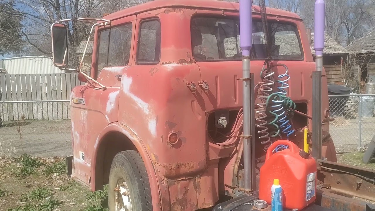 cold start attempt 1969 ford c700 330ci v8 big red ep5