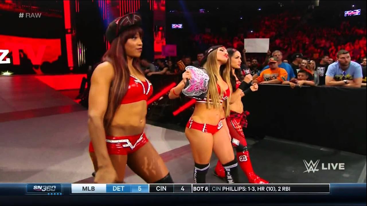 PCB vs. Team Bella (RAW - Aug 24)