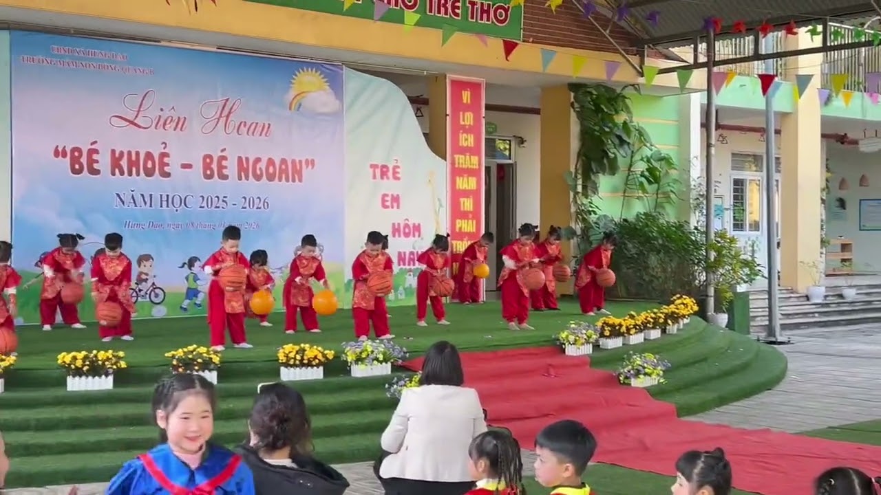 Minh khang múa hát lớp 5 tuổi ￼