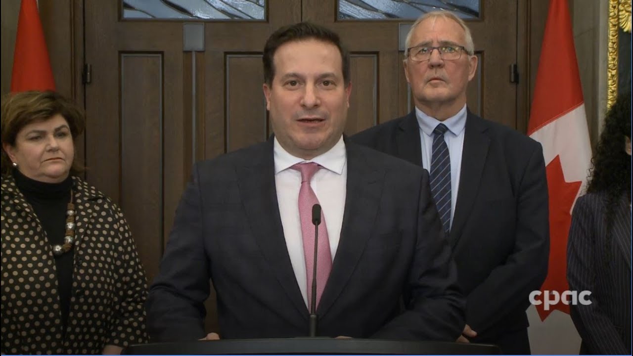 Public Safety Minister Marco Mendicino announces changes to gun control bill &ndash; May 1, 2023