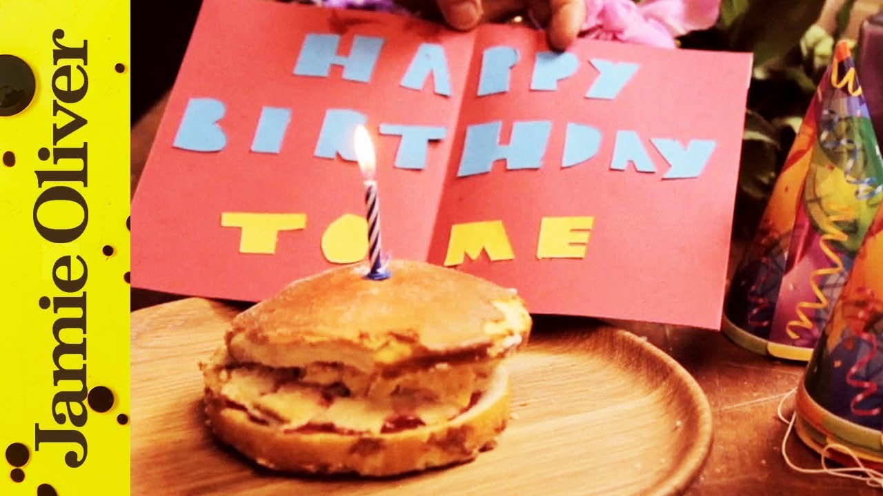 Jamie Oliver Makes His Own Birthday Cake! | Yes It's Funny