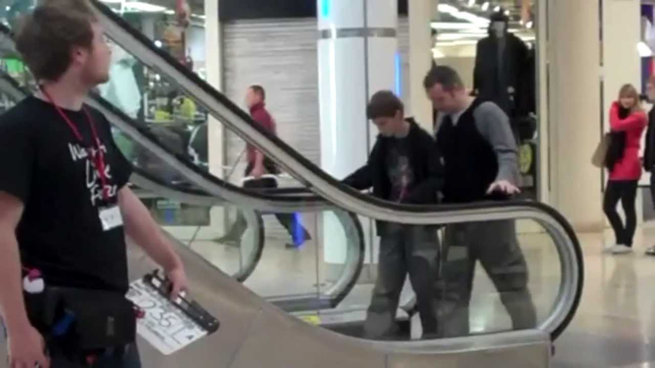 Robbie Kay behind the scenes - WAYS TO LIVE FOREVER escalator scene [with director Gustavo Ron]