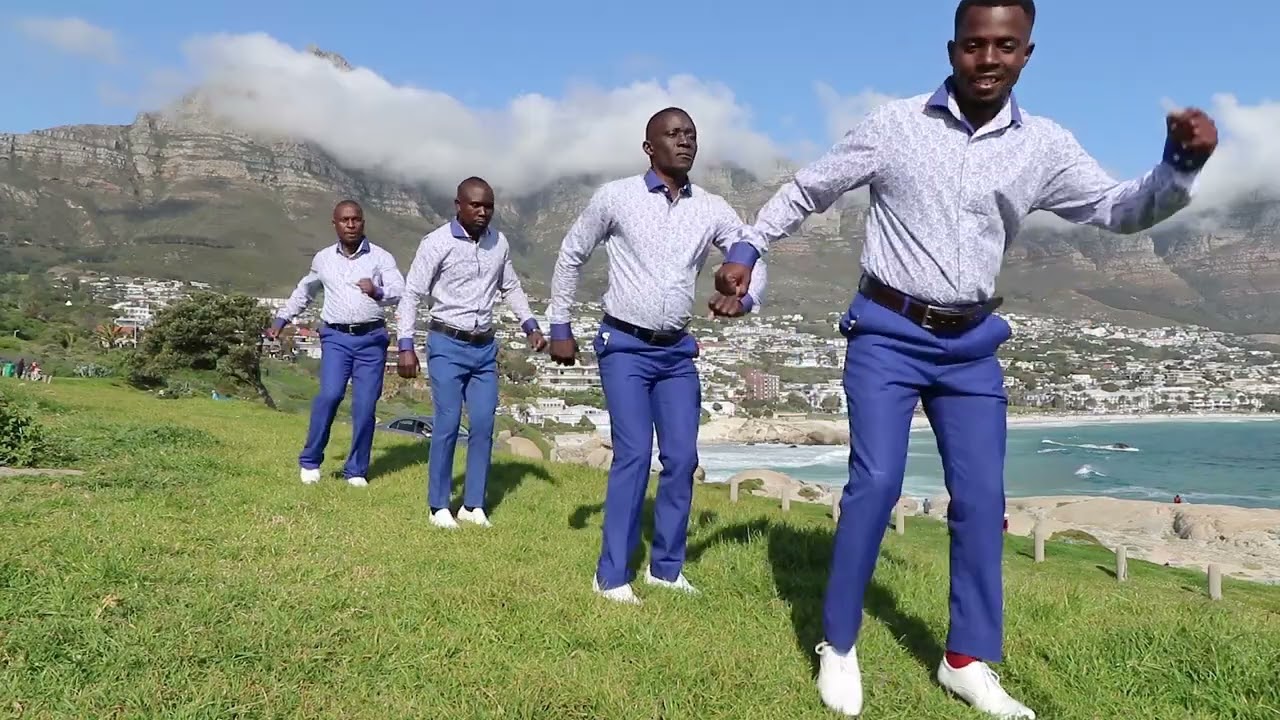 Munatsogoza Anzanu  (The Great Singers Last Church Choir Cape Town SA)