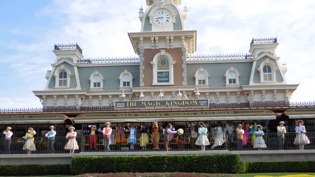 Magic Kingdom Welcome Show - 5-1-2016
