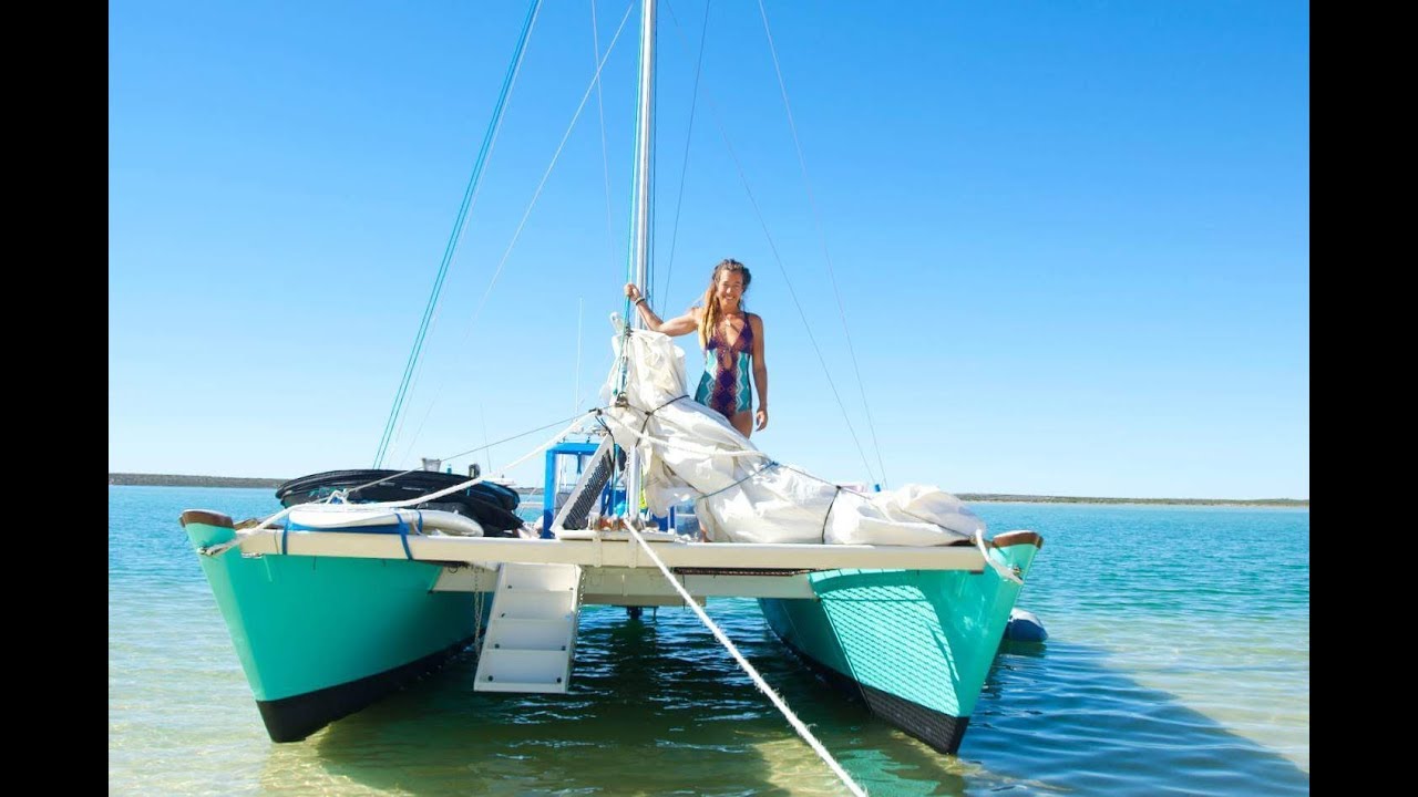 Sharkiest of Bays - Sailing Tangaroa