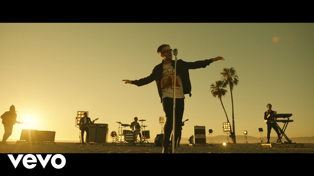 OneRepublic - I Ain&rsquo;t Worried (From &ldquo;Top Gun: Maverick&rdquo;) [Official Music Video]