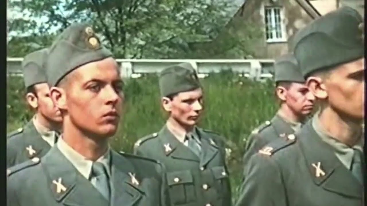 Grupp A och grupp K rycker in 1957
