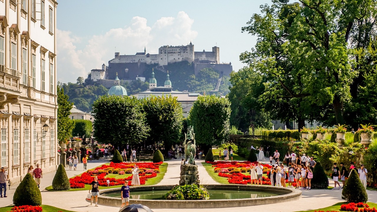 Summer in Salzburg Old Town & River Summer Walk, Austria, Mozart birth place, 4K, Street Videography