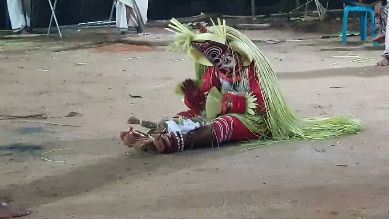 ഗുളികൻ തെയ്യം - ചേടികുന്നം ഇല്ലം കൊടക്കാട്