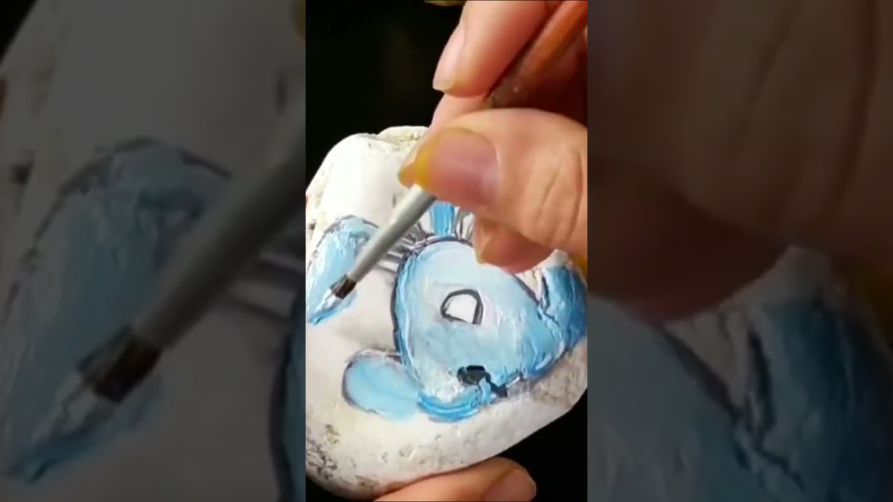 Пасхальная роспись на камне 🐰🎨 &ndash; Милый кролик для сада