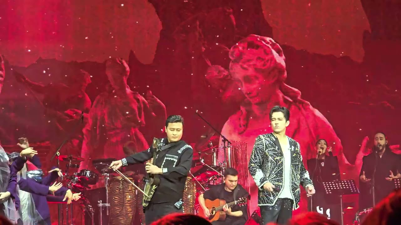 Dimash   Stranger 24 11 2024 Düsseldorf (fancam)