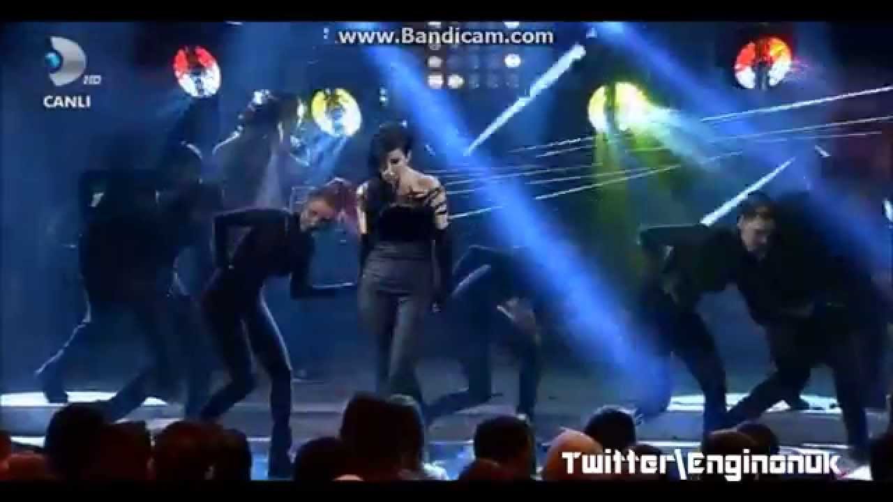 Hande Yener - Naber | Beyaz Show (03,04,2015)