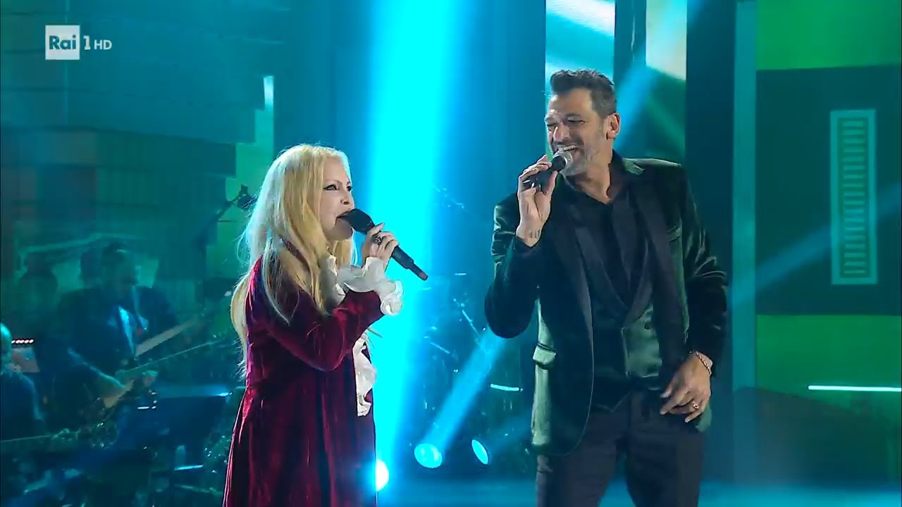 Pago con Patty Pravo canta 
