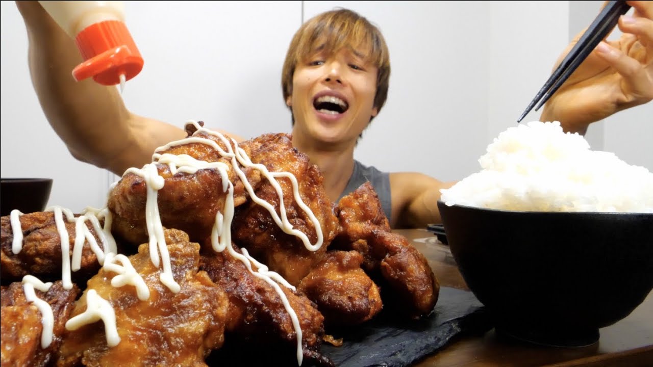 【悪魔的美味さ】一日味噌に漬けた巨大唐揚げにマヨぶっかけてご飯３合食べる『誰か箸を止めて！』