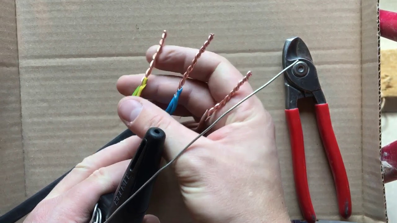 Пайка проводов газовым паяльником Dremel. Пайка скруток оловом.