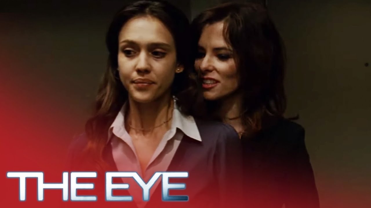Сцена из фильма «Сидней начинает видеть призраков» | The Eye