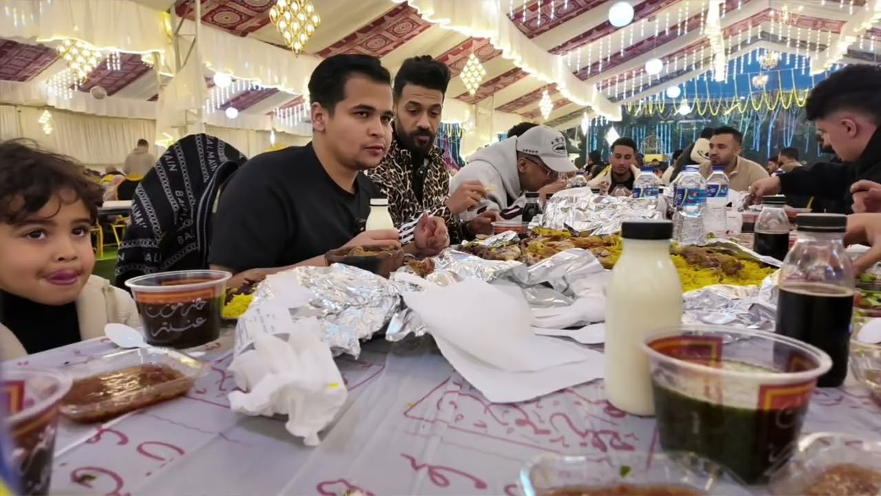 عمرو خرطوم بيفطر في رمضان مع صحابو من سيرفر لاست تشانس