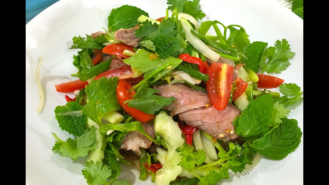 Thai beef salad (Yam Neua Yang) ยำเนื้อย่าง