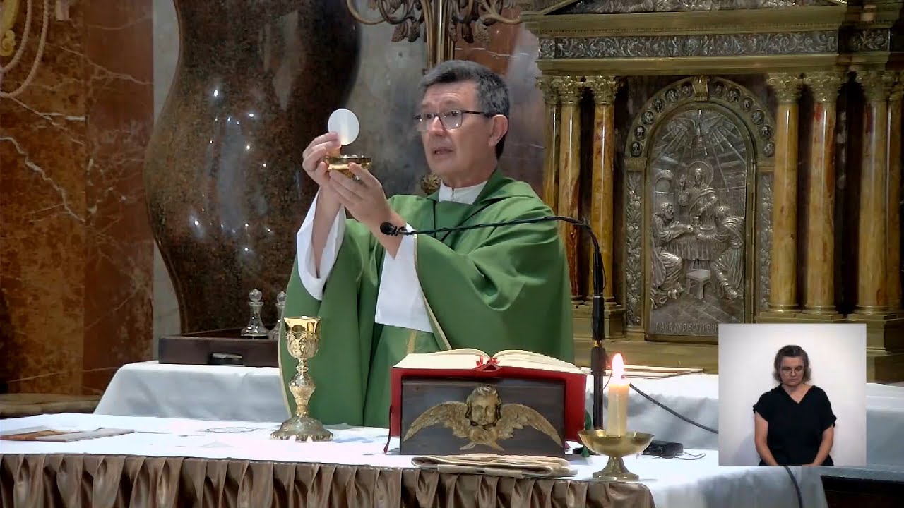 Catedral de Buenos Aires. Santa Misa del Domingo de la Palabra de Dios, el 25 de Enero.