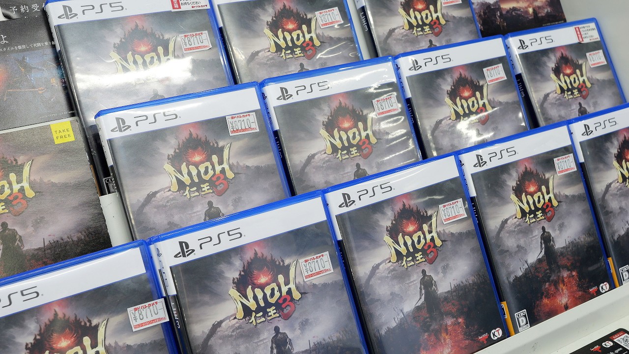 Nioh 3 - Launch Retail Display Footage | Yodobashi Akihabara, Tokyo (Extended B-Roll Archive)