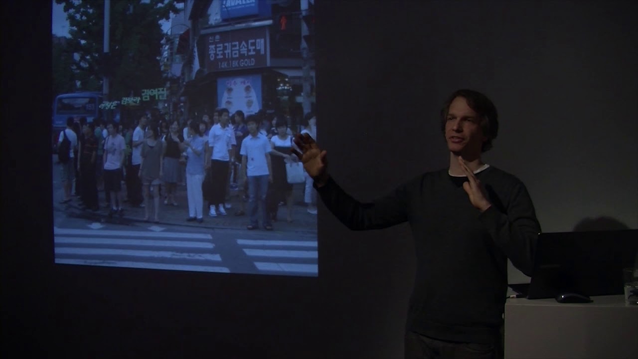 Aram Bartholl: Go!Go!Go!