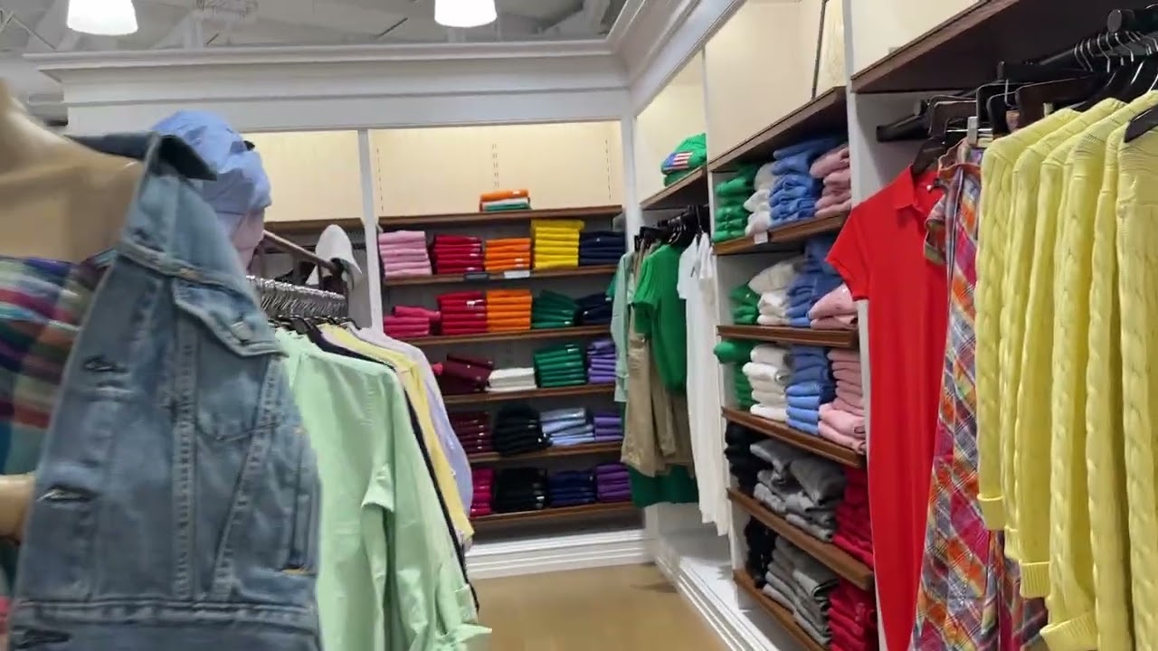 Shopping with me #stylewithme #newtrend #fashiontrends #followme #subscribe #like 