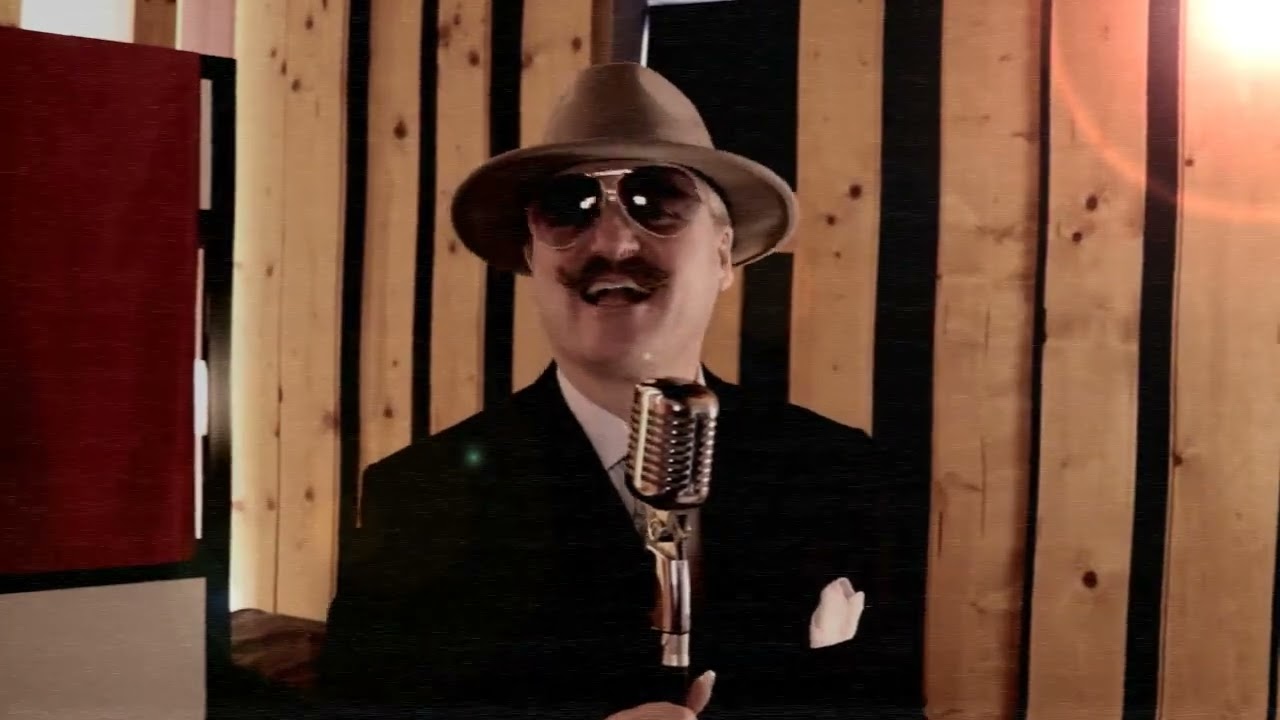 MACK THE KNIFE -  Voice