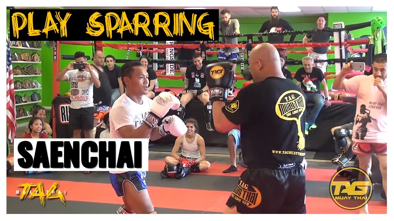 Kru Chris Aboy (T.A.G.) Play Sparring with Saenchai (Yokkao)