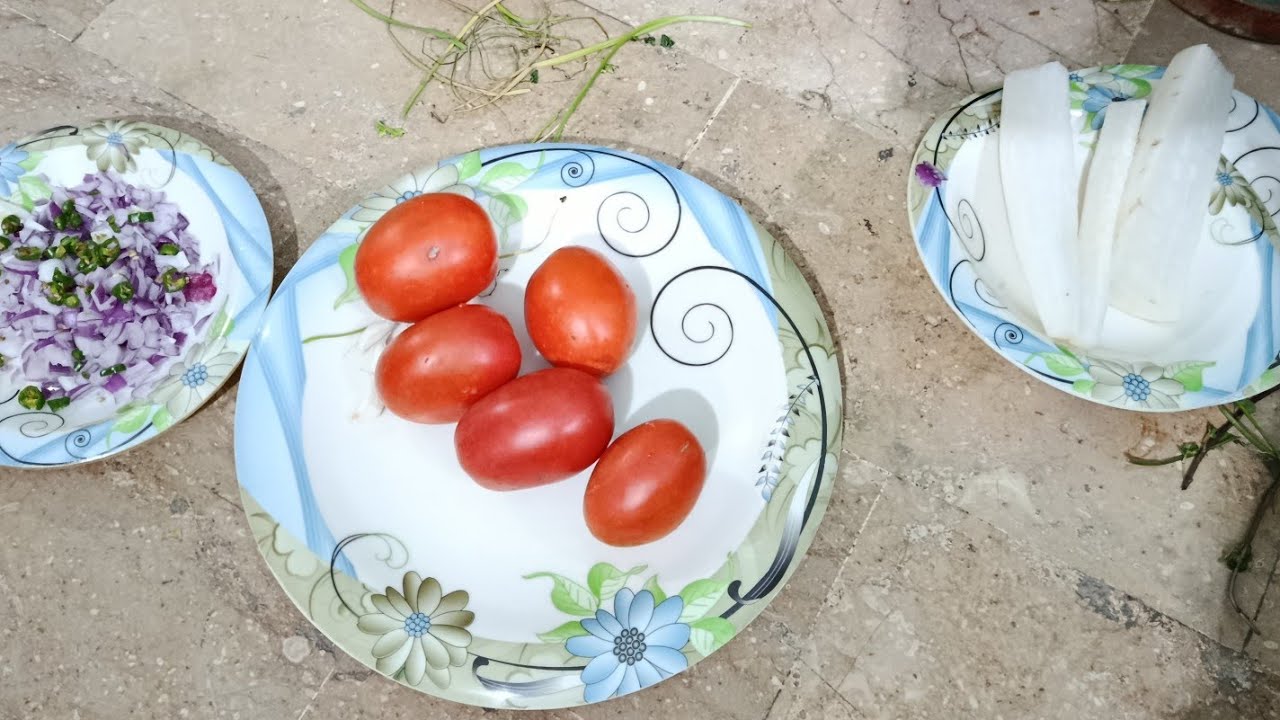 Moli aur tamatar ki chatni @ChefNadia22.35 