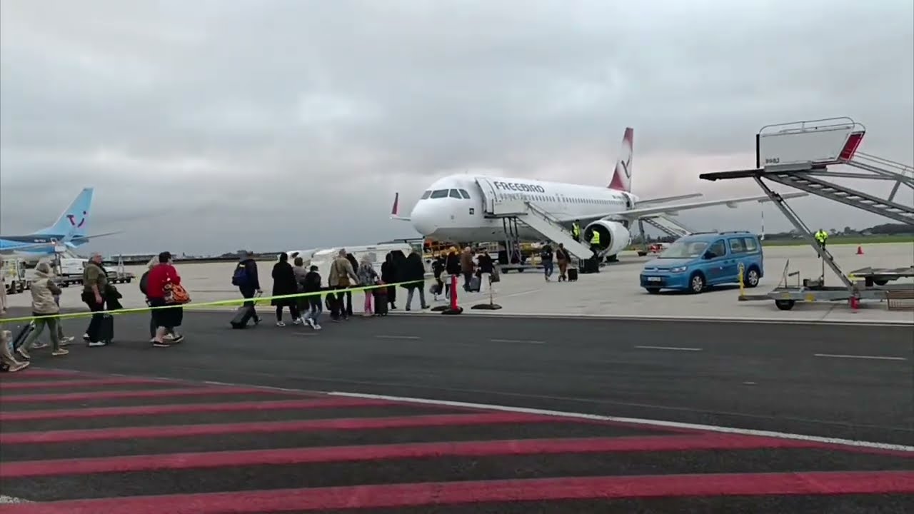 Internationale Luchthaven Oostende Brugge  /  AntalyaAYT Airport International Terminal T2