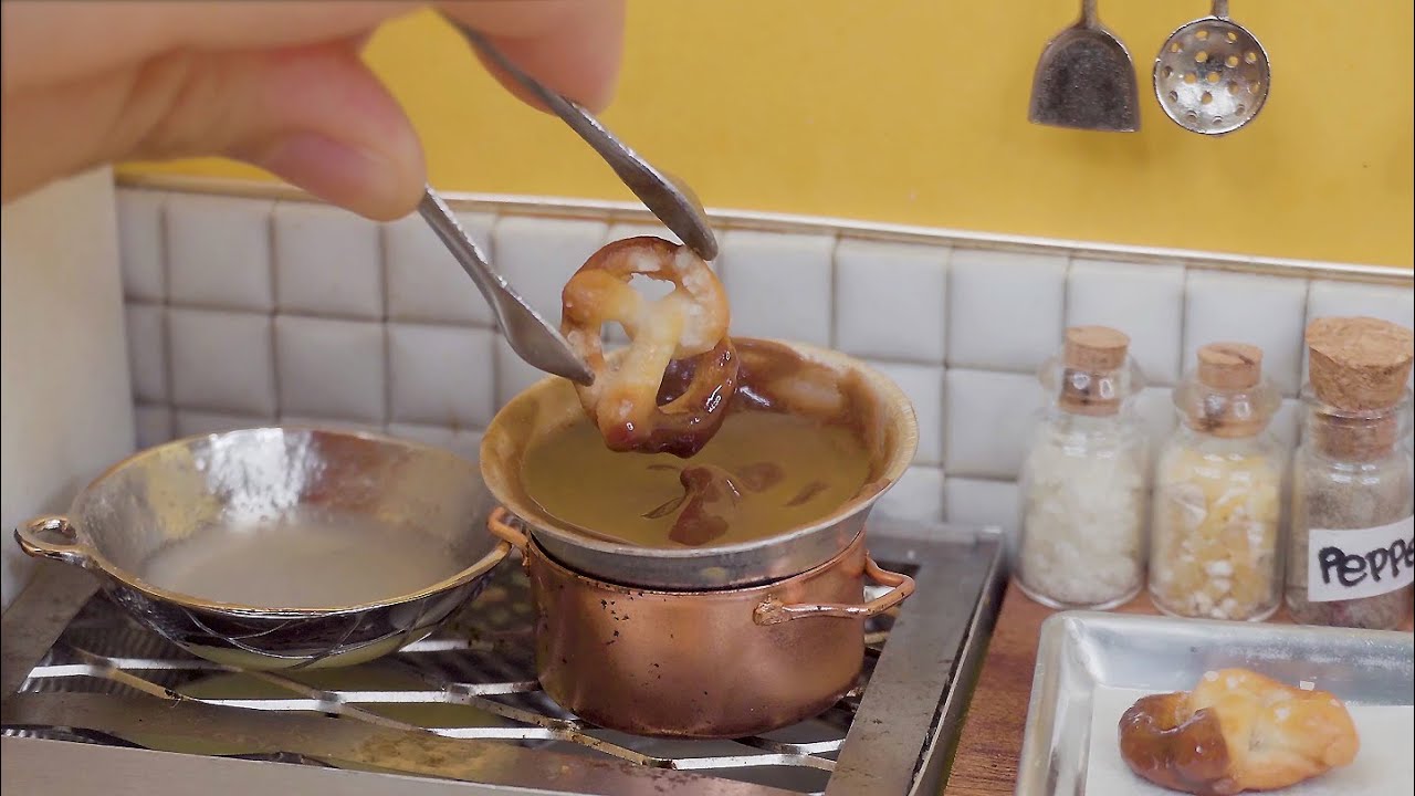 Miniature Real Cooking Chocolate pretzel ASMR recipe making