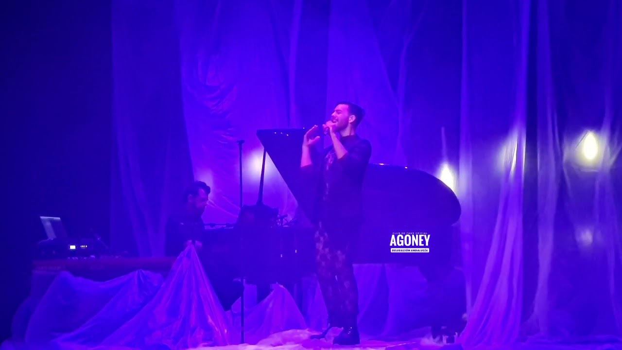 Agoney 
