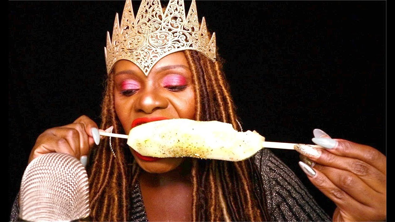 CRUNCHY BIG CUCUMBER ASMR Eating Sounds/Veggie