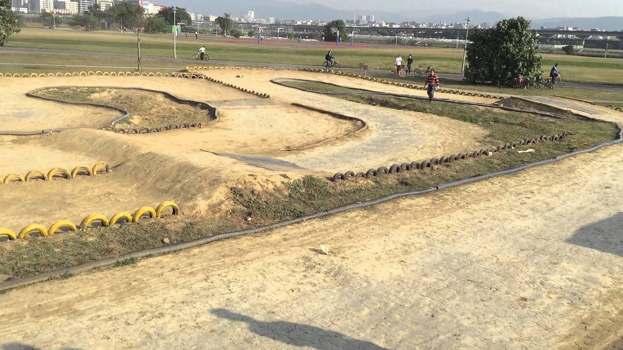1/8 offroad track in Neihu Taipei