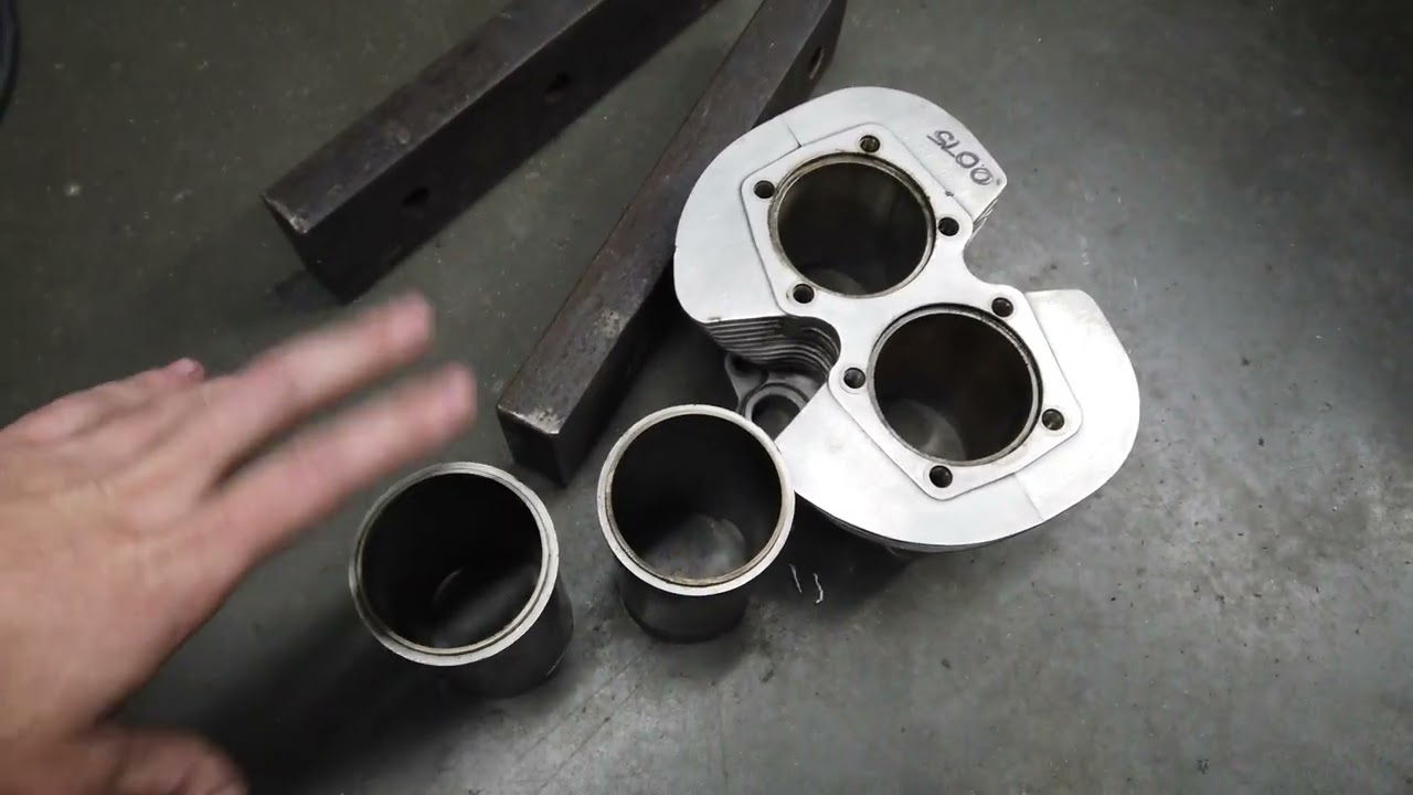 1953 TRIUMPH T100C bottom end and sleeves