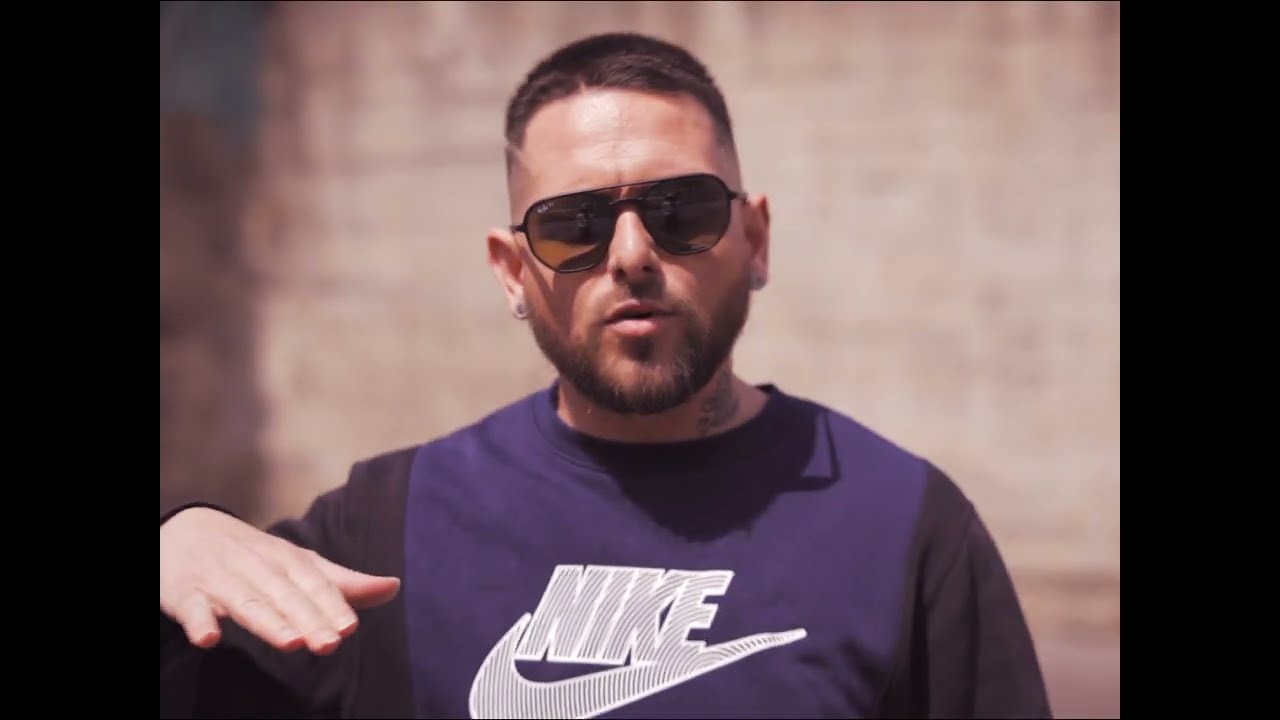 Pablo C&eacute;s - Tanto Tienes Tanto Vales (Videoclip Oficial)