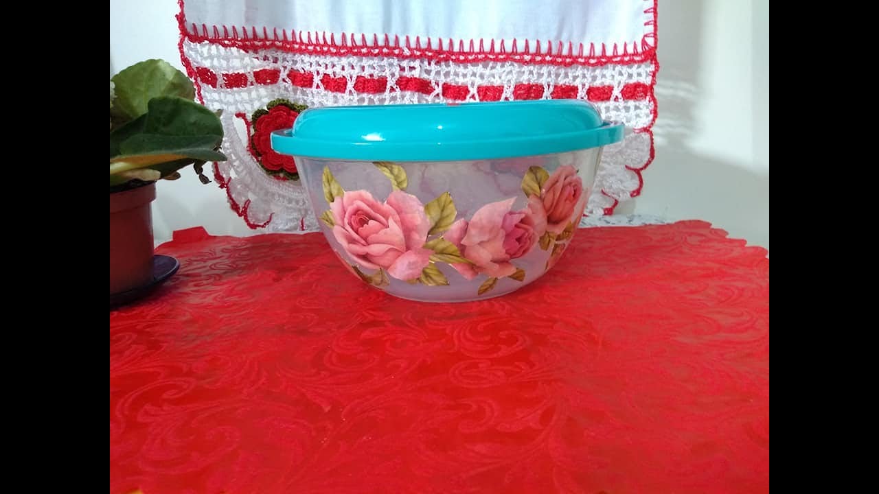 Faça você Mesma a Decoupagem em Potes de Plastico