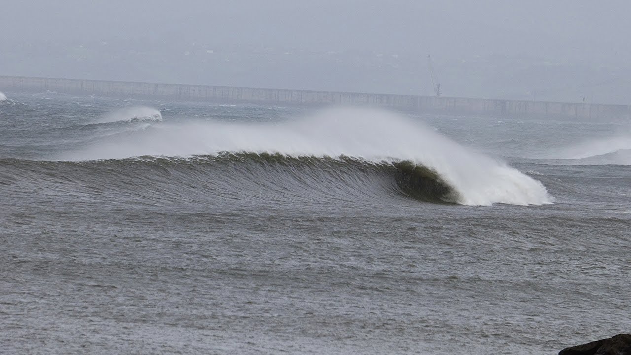 RESUMEN INVIERNO DE SURF 2017 EN BAÑUGUES , LUANCO , VERDICIO Y XAGO