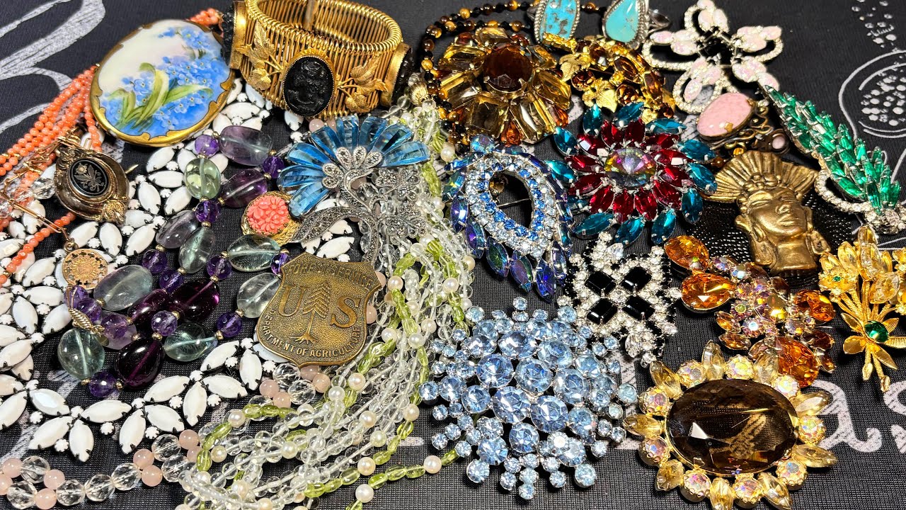 Rare Costume Jewelry Subscriber Mystery Unboxing - Juliana & Fine Gold 