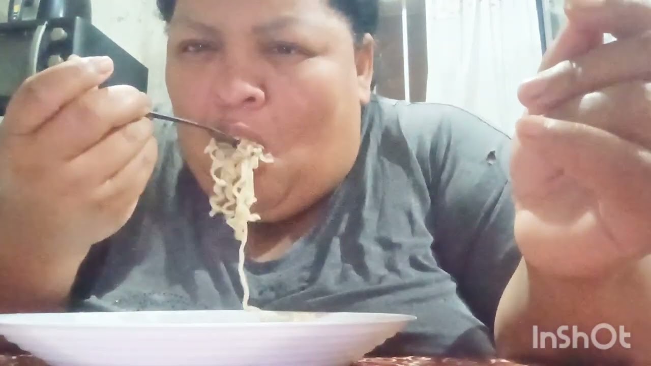 Cheguei vamos almoçar 😃 e atualizando vocês de tudo que está acontecendo 🙌