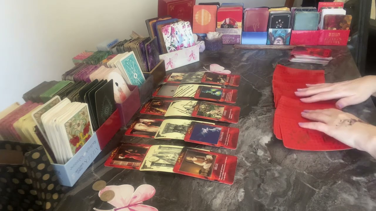 🌹Aklımdaki Kişi🌹Seni Düşünüyor Mu🌹#tarot#tarotfalı#keşfet