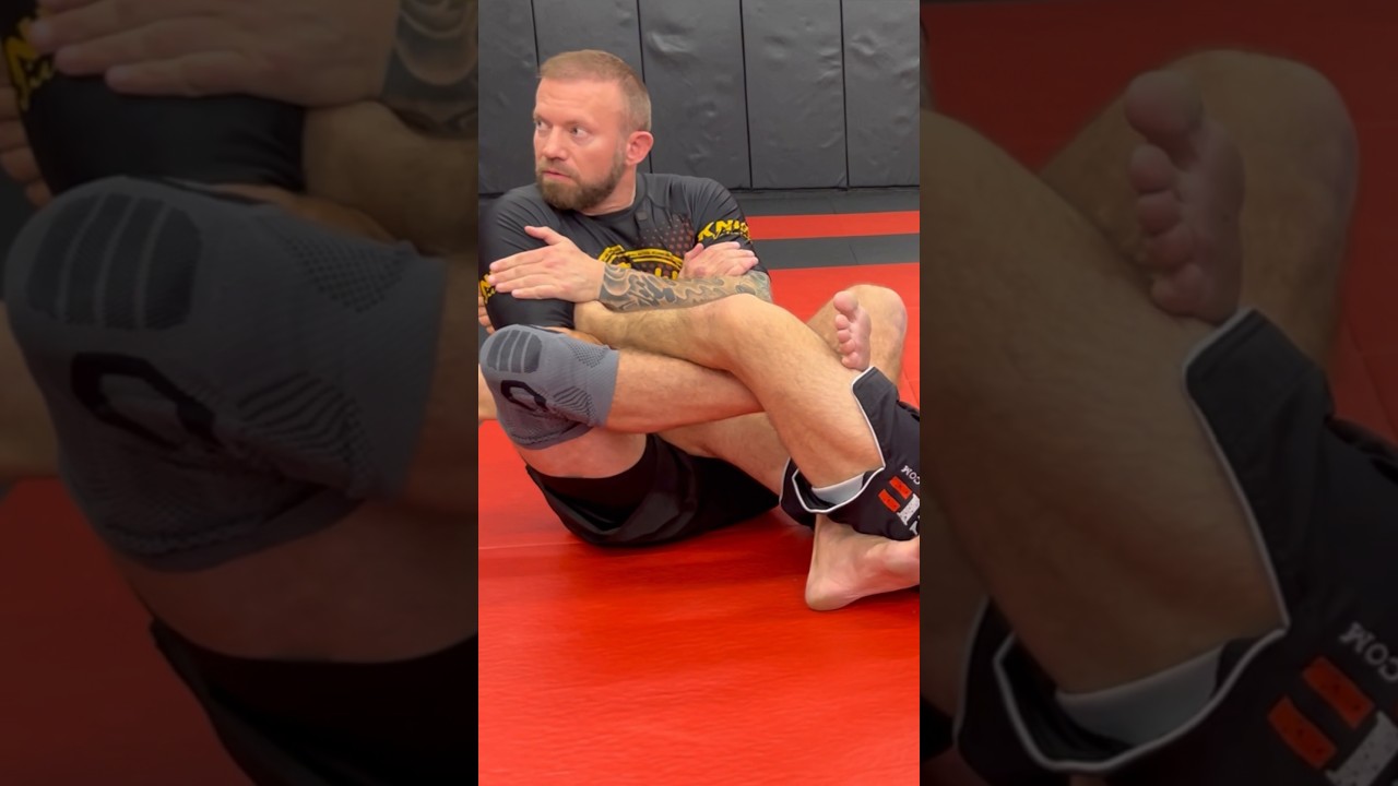 Замок Аоки от входа в седло